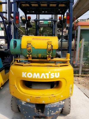 KOMATSUFG15-16ขนาด1.5ตันเสาสูง3เมตร เกียร์ธรรมดา เครื่องเบนซิลแก๊ส