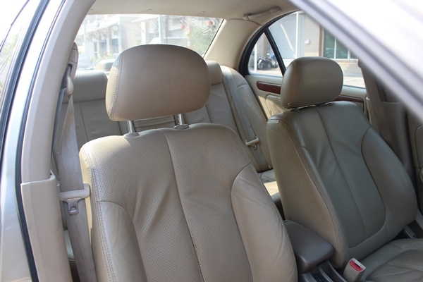 ขายรถสวยราคาไม่แพงพร้อมใช้งานเครื่องช่วงล่างดี ติดแก๊สLPG หัวฉีด