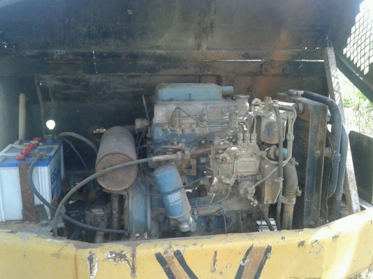 ขายเหมารถแมคโคแทคเตอร์3 คัน 690000บาทด่วนคับ