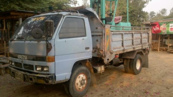 ISUZU NPR 58 Lดัมพ์  Fหน้าหลัง