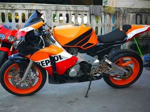 ขาย CBR92 ตัวคาร์บูร์ไฟฟ้า แฟริ่ง CBR1000 2008 พร้อมทะเบียนแท้ ท่อสูตร over
