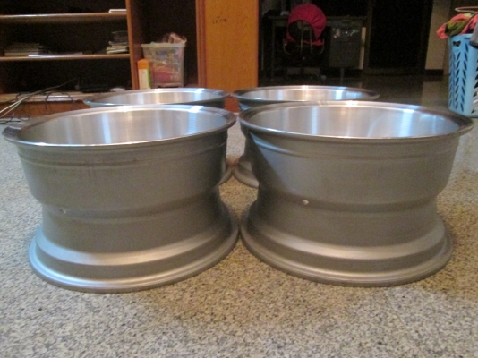 ขายล้อ 15x8.5 et -27 6รู   7500