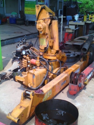 ขายเครน 3 ตัน tadano