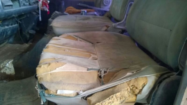 รถนิสสัน 6 ล้อ ท้ายลาด 220 แรงม้า. ปี 40 สนใจติดต่อ 081 - 6079515