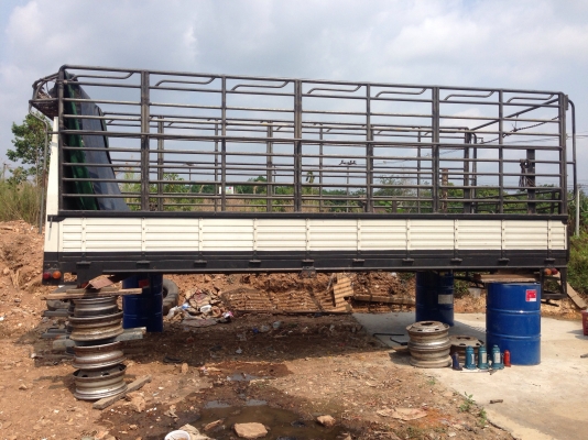 กระบะบรรทุก6ล้อ