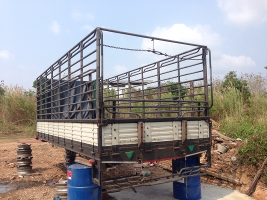 กระบะบรรทุก6ล้อ