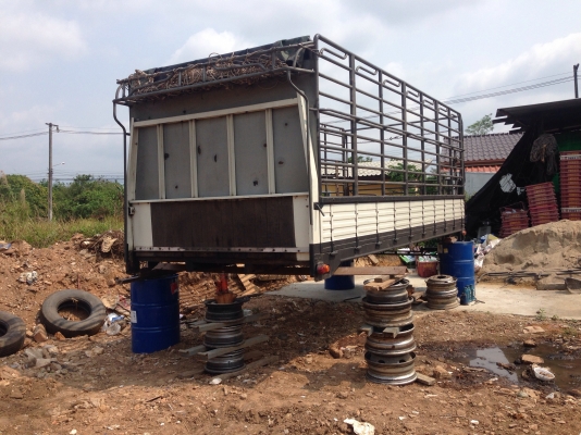 กระบะบรรทุก6ล้อ