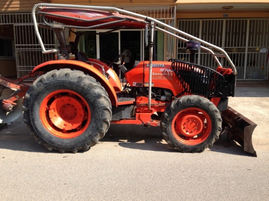 ขายรถไถ KUBOTA M704 ปี 2008