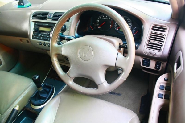 CIVIC - Dimension VTi-LEV 1.7 MT