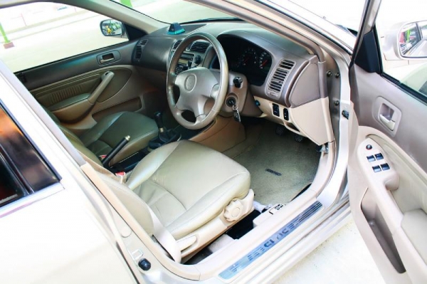 CIVIC - Dimension VTi-LEV 1.7 MT