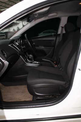 CRUZE - 1.8 LS AT CRUZE - 1.8 LS AT