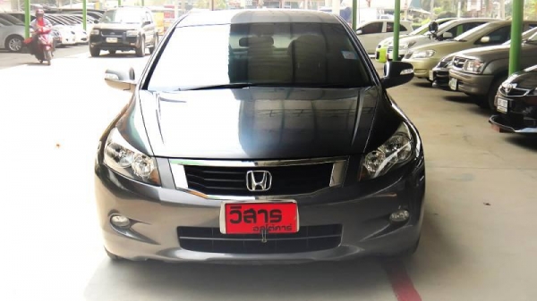 HONDA - ACCORD -  NAVI 2.4 i-VTEC A