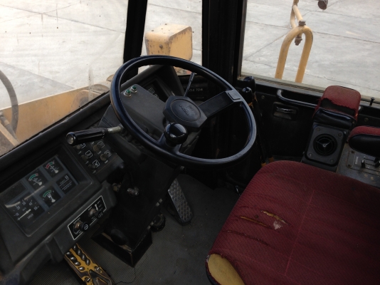 ขายรถตักล้อยาง TCM 850-2