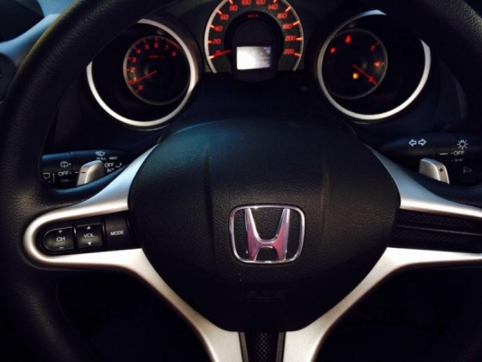 JAZZ -   i-VTEC 1.5 AT