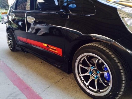 JAZZ -   i-VTEC 1.5 AT