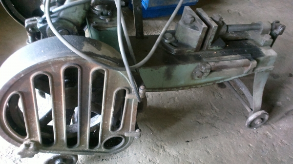 ขายเตรื่องเลื่อย ฮ๊โร่