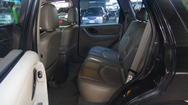 MAZDA - TRIBUTE - 2.3 AT