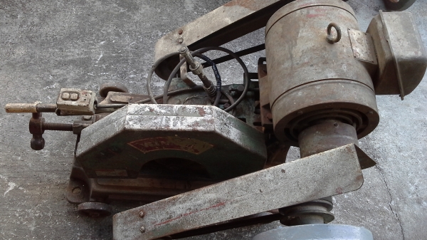 แท่นตัด WINNER 16" ( เหลือตัวเดียวครับ )