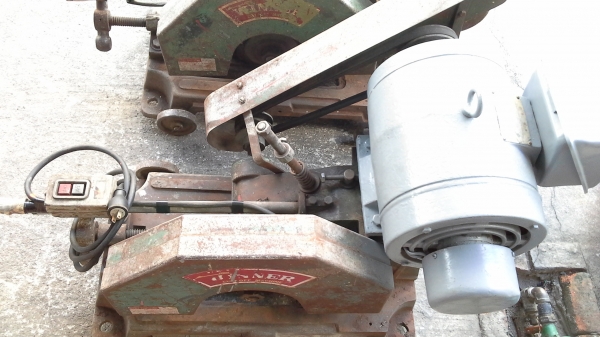 แท่นตัด WINNER 16" ( เหลือตัวเดียวครับ )