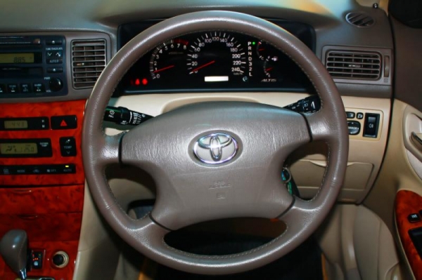 COROLLA - ALTIS 1.8 VVTi AT COROLLA - ALTIS 1.8 VVTi AT