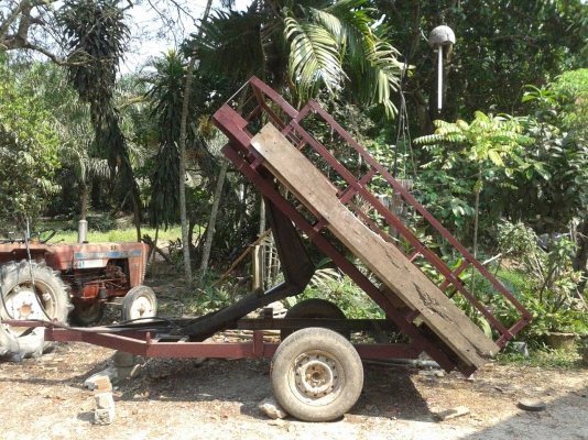 รถพ่วงดั้มพ์ สำหรับรถไถ สนใจสอบถามได้ครับ