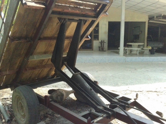 รถพ่วงดั้มพ์ สำหรับรถไถ สนใจสอบถามได้ครับ