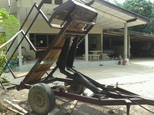 รถพ่วงดั้มพ์ สำหรับรถไถ สนใจสอบถามได้ครับ