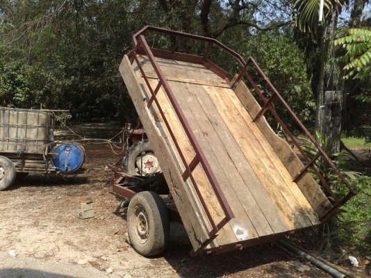 รถพ่วงดั้มพ์ สำหรับรถไถ สนใจสอบถามได้ครับ