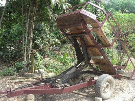 รถพ่วงดั้มพ์ สำหรับรถไถ สนใจสอบถามได้ครับ