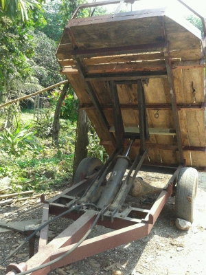 รถพ่วงดั้มพ์ สำหรับรถไถ สนใจสอบถามได้ครับ