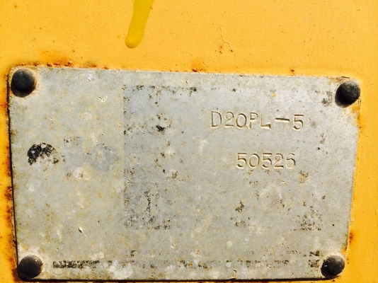 ขายด่วนแทรกเตอร์ komatsu D20PL -5 ครับ