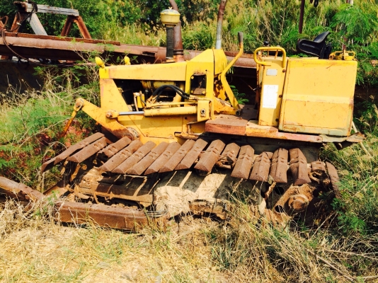 ขายด่วนแทรกเตอร์ komatsu D20PL -5 ครับ