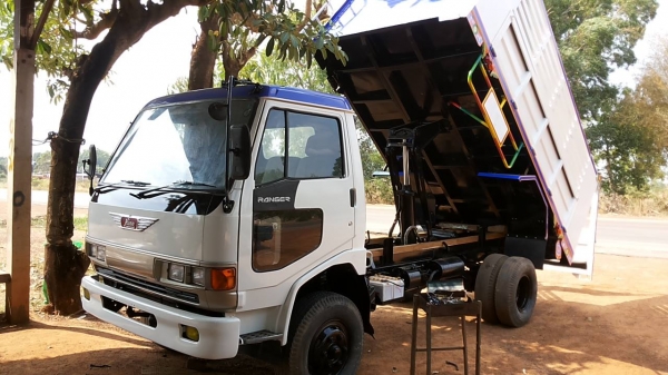 **580,000 บ.ต่อรองนิดหน่อย**ขาย6ล้อดั้มเกษตร ต่อใหม่ สวยๆ HINO KM310 วางเครื่อง อีสุ6BF1 185แรง (ใบคุม)เครื่องแน่นๆ วางหัวFC ช่วงล่างFหน้า-หลัง คัสซีสวยสาดสีใหม่ กระบะดั้มเหล็กเกษตร 4.20ม.สวยๆต่อใหม่ กระบอกดั้ม4ตัน หัวเก๋งสวยภายในสวยคอนโซลเต็ม พ.ธรรมดา ยา **580,000 บ.ต่อรองนิดหน่อย**ขาย6ล้อดั้มเกษตร ต่อใหม่ สวยๆ HINO KM310 วางเครื่อง อีสุ6BF1 185แรง (ใบคุม)เครื่องแน่นๆ วางหัวFC ช่วงล่างFหน้า-หลัง คัสซีสวยสาดสีใหม่ กระบะดั้มเหล็กเกษตร 4.20ม.สวยๆต่อใหม่ กระบอกดั้ม4ตัน หัวเก๋งสวยภายในสวยคอนโซลเต็ม พ.ธรรมดา ยา