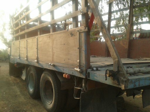 isuzu 165 6bd1 เบล็กทิฟฟี่ มีสโลร์กลาง เอกสารพร้อมโอนต่อรองใด้ครับ