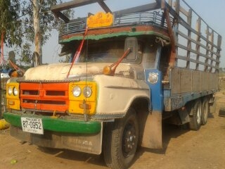 isuzu 165 6bd1 เบล็กทิฟฟี่ มีสโลร์กลาง เอกสารพร้อมโอนต่อรองใด้ครับ