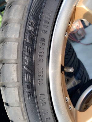 ขายแม็คใหม่ราคาถูก พร้อมยาง\%สภาพดี