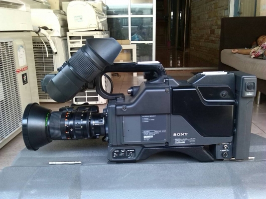 **** ขายกล้อง SONY Model dxc327ap ****