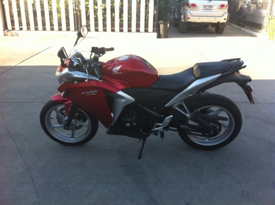 ขาย cbr250 abs แดง ขาย cbr250 abs แดง