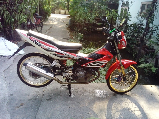 ขายโชนิกตัวใหม่ปี48สตราท์มือทะเบียนไม่ขาดขาย12900มาก่อนได้ก่อนนะไม่รับจอง