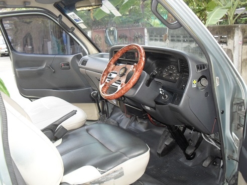 ขายรถตู้หลังคาสูง3.0ดีเซล สภาพดี