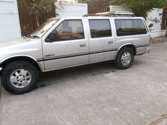 ISUZU 4 ประตูแวน เครื่องมังกร 90 hp แน่นๆ คัสซีสวย (ทะเบียนสวยมงคล)