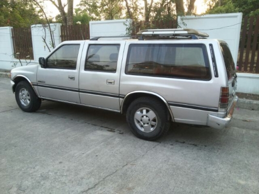 ISUZU 4 ประตูแวน เครื่องมังกร 90 hp แน่นๆ คัสซีสวย (ทะเบียนสวยมงคล)