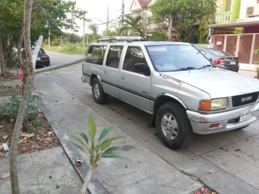 ISUZU 4 ประตูแวน เครื่องมังกร 90 hp แน่นๆ คัสซีสวย (ทะเบียนสวยมงคล)