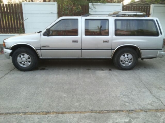 ISUZU 4 ประตูแวน เครื่องมังกร 90 hp แน่นๆ คัสซีสวย (ทะเบียนสวยมงคล)