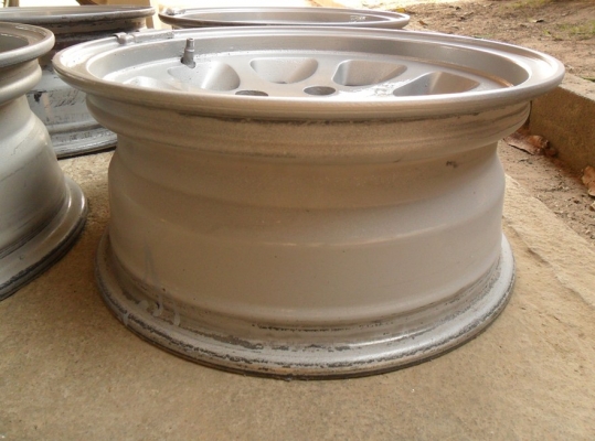 ขายล้อแม็กซ์ ขอบ14นิ้ว 6รู139 (มี4 วง)ราคารวม 2500 บาท ไม่แตก ไม่ดุ้งTel.092-9351644