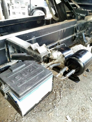 รถอีซูซุ 6 ล้อดั้ม NPR 130 แรงม้า. ปี 50  สนใจติดต่อ 081 - 6079515