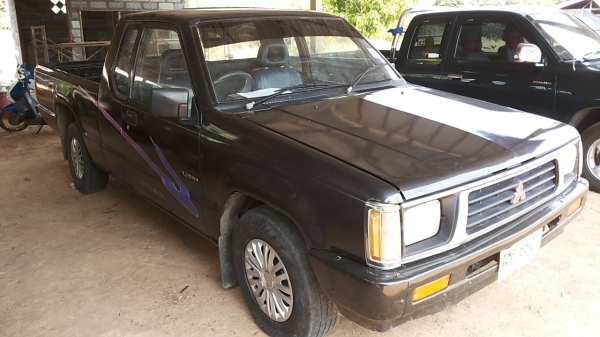 **85,000 บ.ต่อรอง**ขาย กระบะแค็ป MITSU L200 2.5ปี33/90เครื่องเดิมเกียร์เดิม เครื่องดี เกียร์ดี ช่วงล่างคัสซีเดิม ไม่ผุ กระยะพื้นดี หัวเก๋งดีภายในโอเค พ.ธรรมดา ไม่แอร์ สีสันดี ยางดี4เส้น พร้อมใช้งาน เอกสารครบ ราคา ต่อรองได้เด้อ พี่น้องครับ **85,000 บ.ต่อรอง**ขาย กระบะแค็ป MITSU L200 2.5ปี33/90เครื่องเดิมเกียร์เดิม เครื่องดี เกียร์ดี ช่วงล่างคัสซีเดิม ไม่ผุ กระยะพื้นดี หัวเก๋งดีภายในโอเค พ.ธรรมดา ไม่แอร์ สีสันดี ยางดี4เส้น พร้อมใช้งาน เอกสารครบ ราคา ต่อรองได้เด้อ พี่น้องครับ