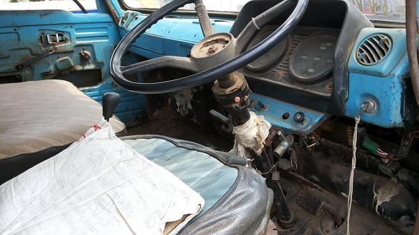 ***ขายแล้วครับขอบคุณ Truck2hand ขาย6ล้อบรรทุก ISUZU ELF หัวแป วางเครื่อง 4BE2 110ฝาดำ (ลงเล่ม)เกียร์สั้นสาย เกียร็อค เครื่องแห้งแน่นๆไม่มีเยิ้ม ช่วงล่างFหน้า-หลัง คัสซีดี กระบะพื้นไม้คอกเหล็กสภาพโอเค พื้นดี คอกพอใช้ หัวเก๋งเดิม สีมีแตกมีลอก ภายในคอนโซลดี