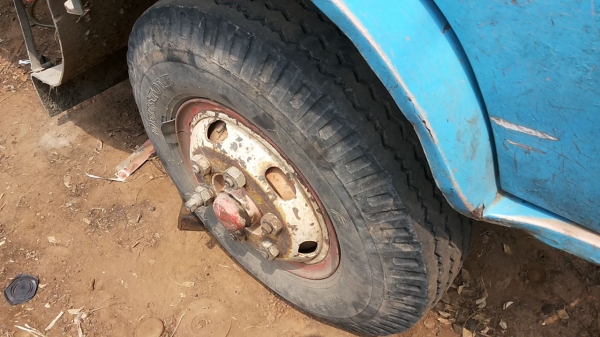 ***ขายแล้วครับขอบคุณ Truck2hand ขาย6ล้อบรรทุก ISUZU ELF หัวแป วางเครื่อง 4BE2 110ฝาดำ (ลงเล่ม)เกียร์สั้นสาย เกียร็อค เครื่องแห้งแน่นๆไม่มีเยิ้ม ช่วงล่างFหน้า-หลัง คัสซีดี กระบะพื้นไม้คอกเหล็กสภาพโอเค พื้นดี คอกพอใช้ หัวเก๋งเดิม สีมีแตกมีลอก ภายในคอนโซลดี