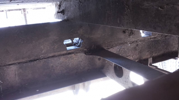 ***ขายแล้วครับขอบคุณ Truck2hand ขาย6ล้อบรรทุก ISUZU ELF หัวแป วางเครื่อง 4BE2 110ฝาดำ (ลงเล่ม)เกียร์สั้นสาย เกียร็อค เครื่องแห้งแน่นๆไม่มีเยิ้ม ช่วงล่างFหน้า-หลัง คัสซีดี กระบะพื้นไม้คอกเหล็กสภาพโอเค พื้นดี คอกพอใช้ หัวเก๋งเดิม สีมีแตกมีลอก ภายในคอนโซลดี